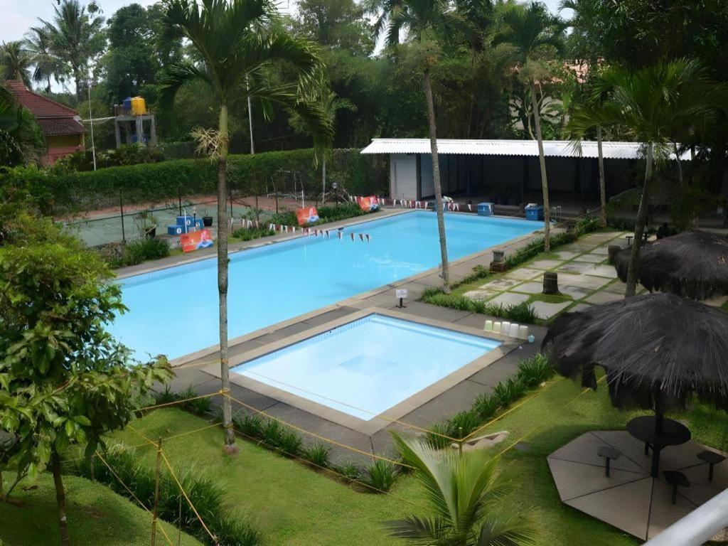 Augusta Sukabumi Hotel מראה חיצוני תמונה
